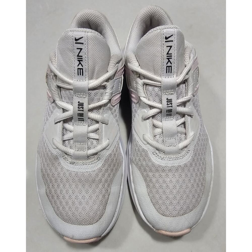 Nike MC Trainer 2 Women’s Training Shoes Pink White Sneakers Size 6.5 CU3584-010